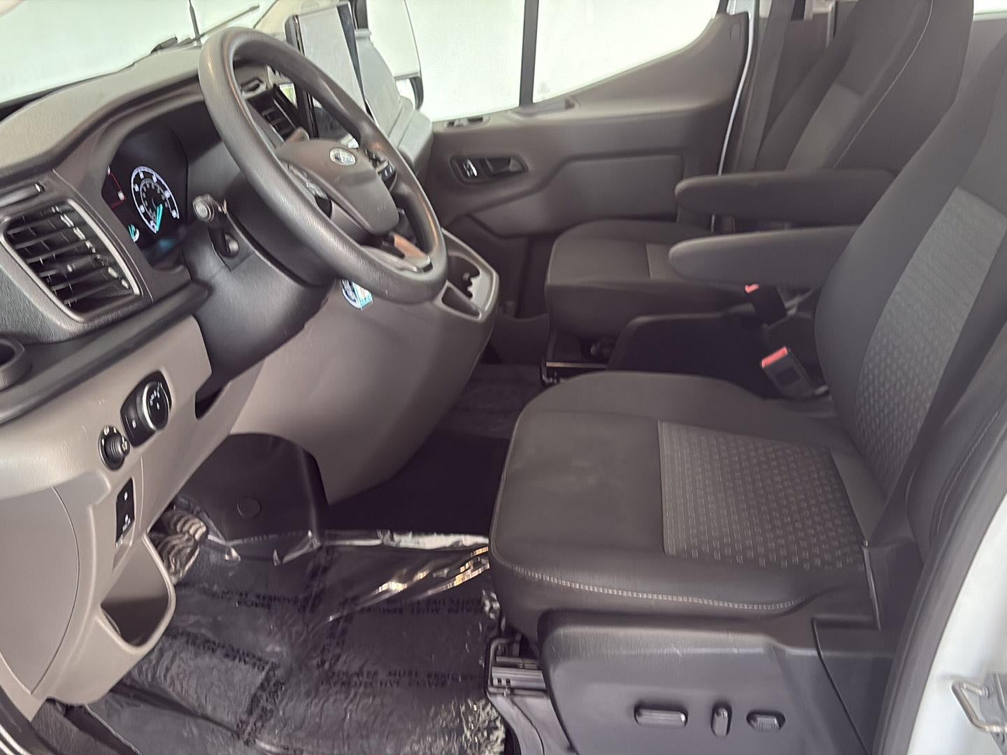 2023 Ford Transit Passenger Wagon XL