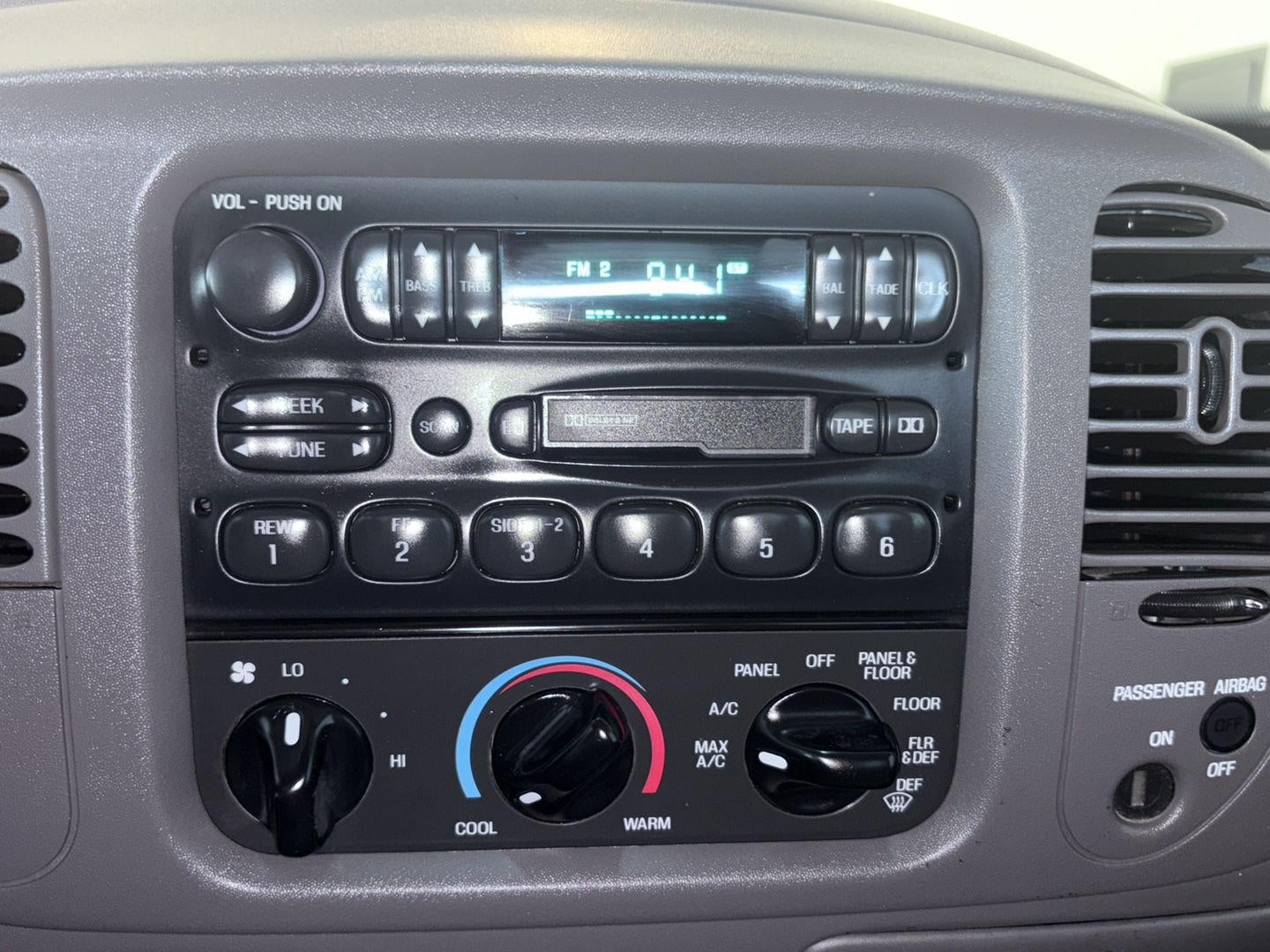 1998 Ford F-150 XLT