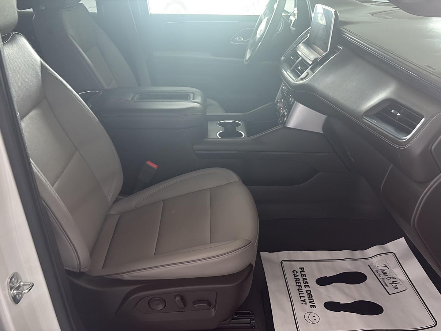 2023 GMC Yukon XL SLT