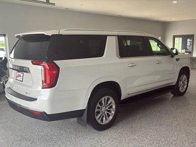 2023 GMC Yukon XL SLT