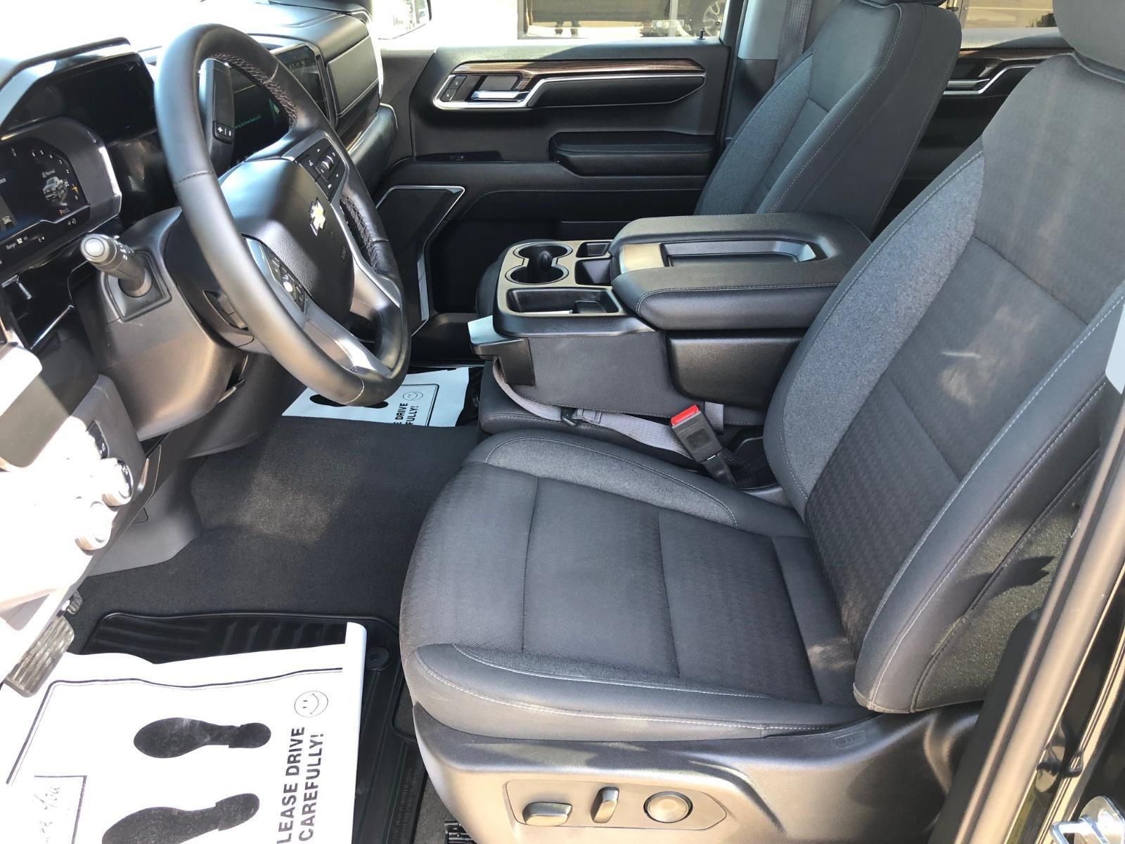 2024 Chevrolet Silverado 1500 LT (2FL)