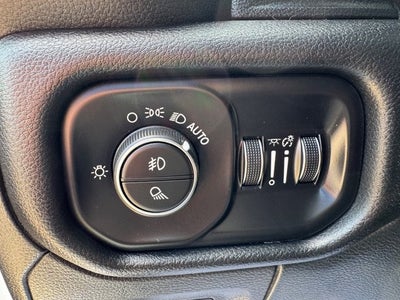 2022 RAM 1500 Laramie Crew Cab 4x4 5'7' Box