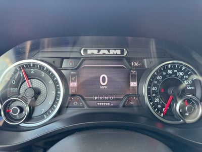 2022 RAM 1500 Laramie Crew Cab 4x4 5'7' Box