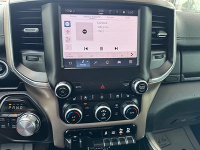 2022 RAM 1500 Laramie Crew Cab 4x4 5'7' Box