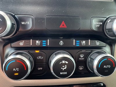 2022 RAM 1500 Laramie Crew Cab 4x4 5'7' Box