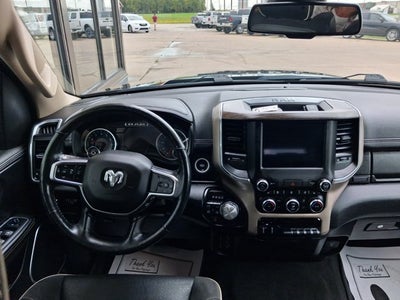 2020 RAM 1500 Laramie Crew Cab 4x4 5'7' Box