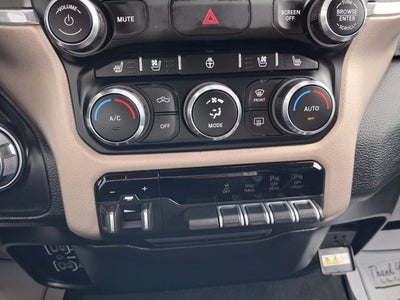 2020 RAM 1500 Laramie Crew Cab 4x4 5'7' Box