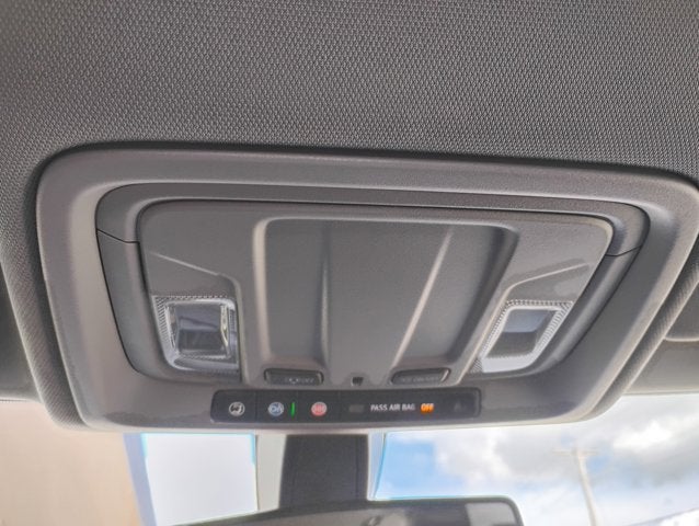 2022 Chevrolet Silverado 1500 LTD 4WD Crew Cab Short Bed LT with 2FL