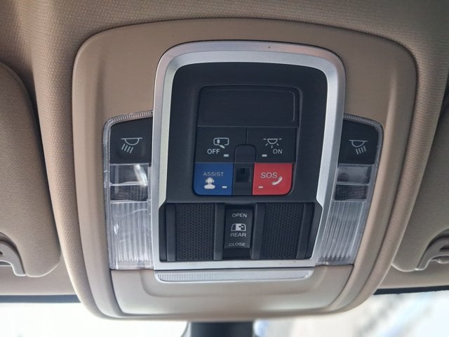 2022 RAM 3500 Laramie Crew Cab 4x4 6'4' Box