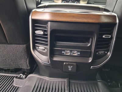 2022 RAM 3500 Laramie Crew Cab 4x4 6'4' Box