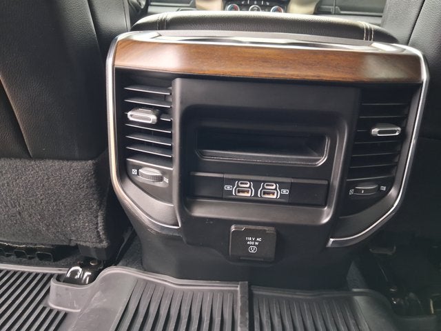 2022 RAM 3500 Laramie Crew Cab 4x4 6'4' Box