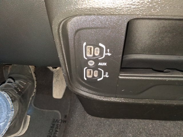 2022 RAM 2500 Tradesman Regular Cab 4x4 8' Box