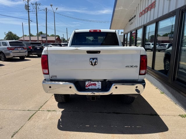 2017 RAM 2500 Tradesman Crew Cab 4x4 6'4' Box