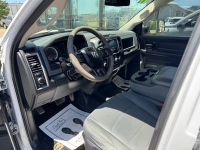 2017 RAM 2500 Tradesman Crew Cab 4x4 6'4' Box