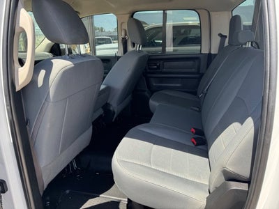 2017 RAM 2500 Tradesman Crew Cab 4x4 6'4' Box