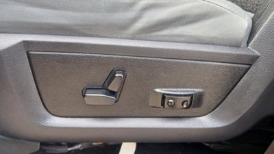 2017 RAM 2500 Big Horn Crew Cab 4x4 6'4' Box