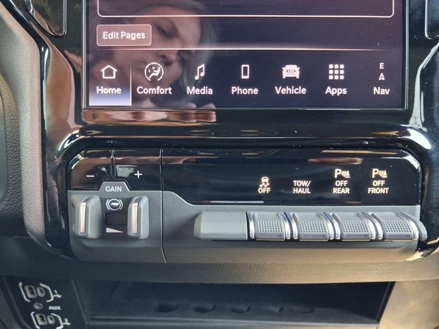 2025 RAM 2500 Big Horn Crew Cab 4x4 6'4' Box