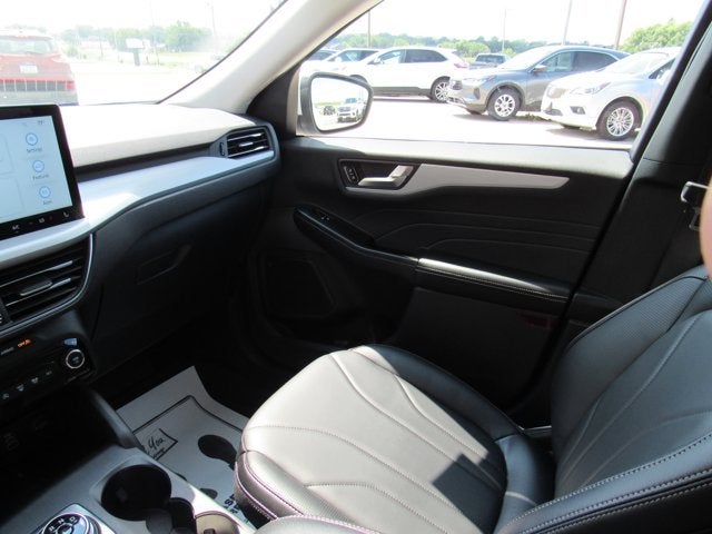 2025 Ford Escape Platinum