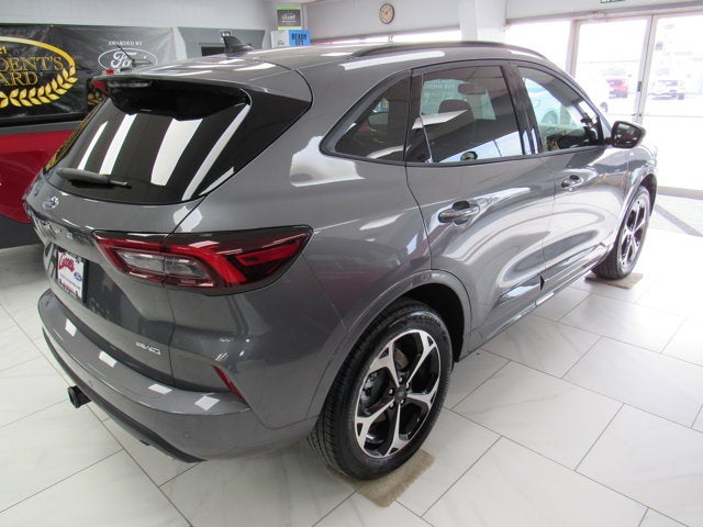 2026 Ford Escape ST-Line Elite
