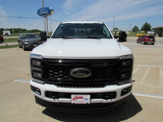 2026 Ford Super Duty F-350 SRW XLT