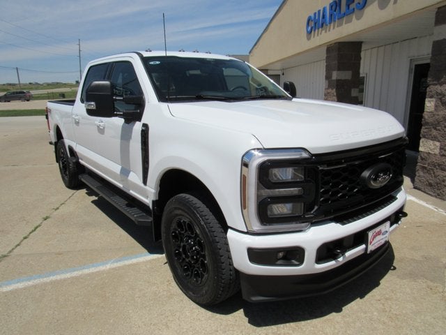 2026 Ford Super Duty F-350 SRW XLT